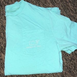 Vineyard Vines t shirt